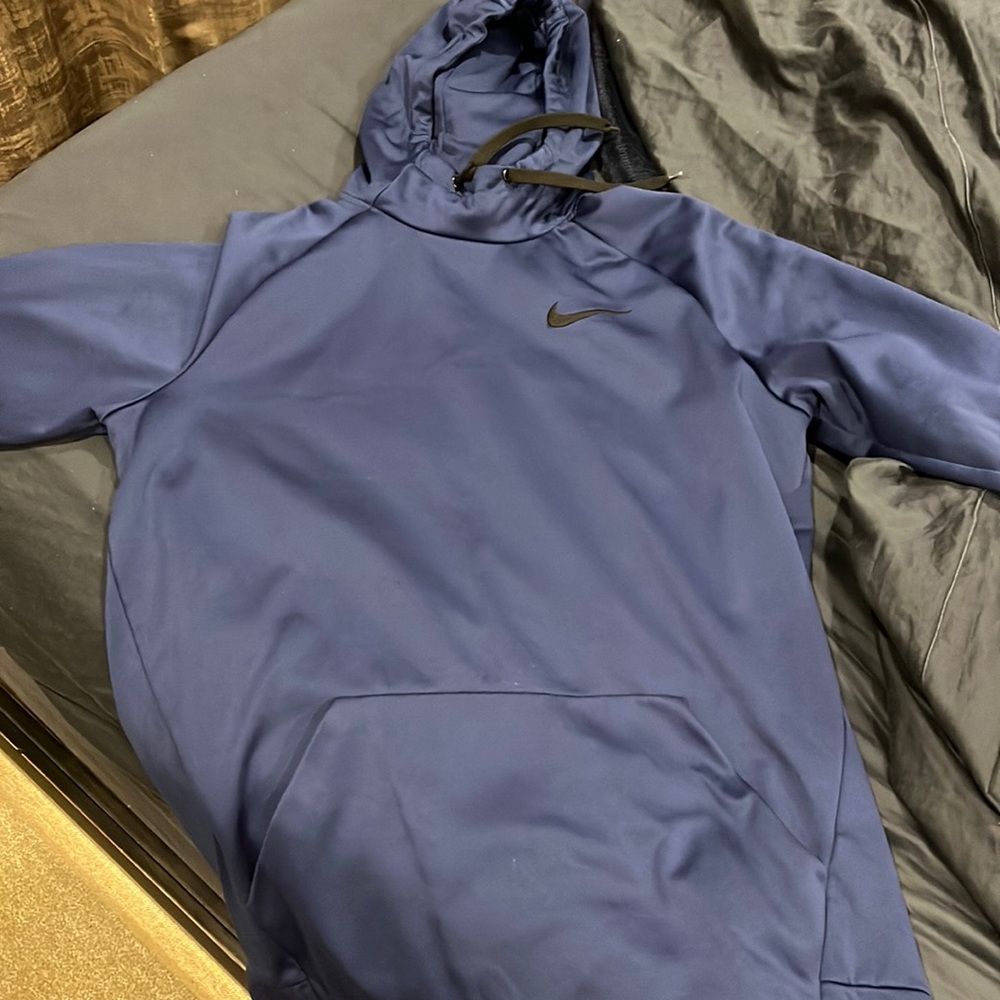 Nike Large Hooded Sweatshirt